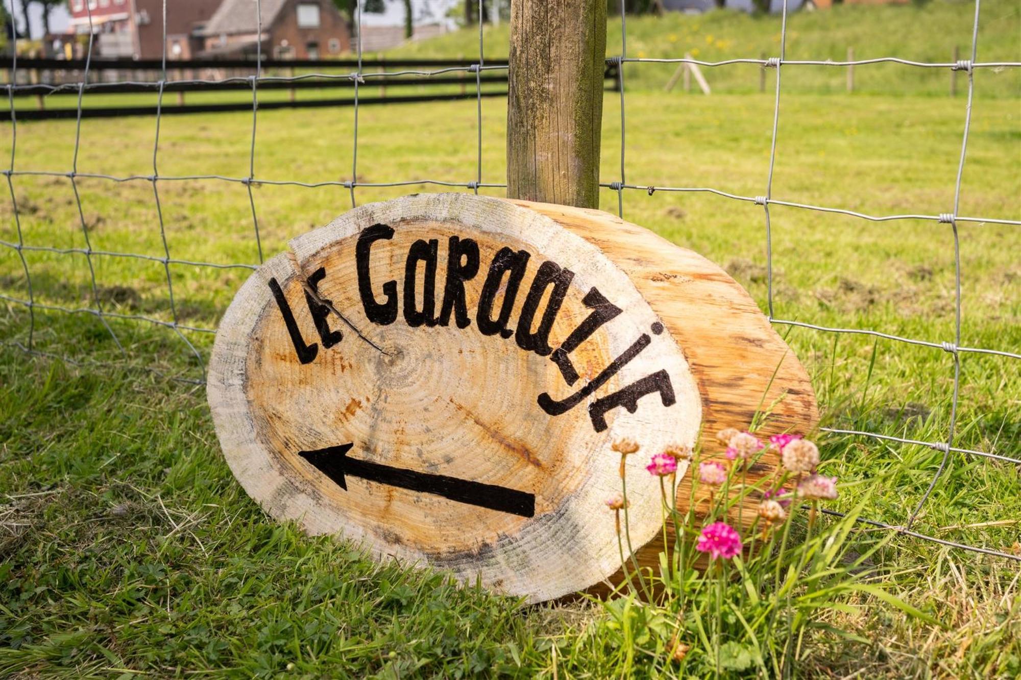 Vakantiewoning Le Garaazje 'S-Gravendeel Exterior photo